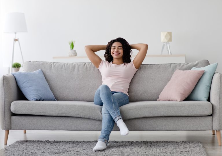 ¿Cómo Funciona el Arraigo en España? Una Guía para ti