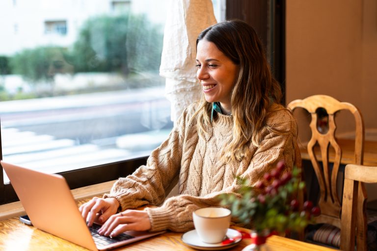 España Revoluciona el Trabajo Remoto: El Visado para Nómadas Digitales Atrae a Profesionales Globales