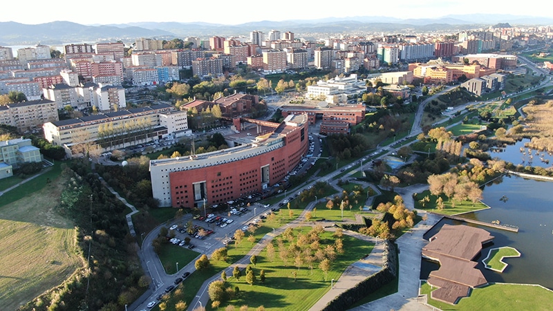 Imagen aérea del Campus de las Llamas de la Universidad de Cantabria en Santander.